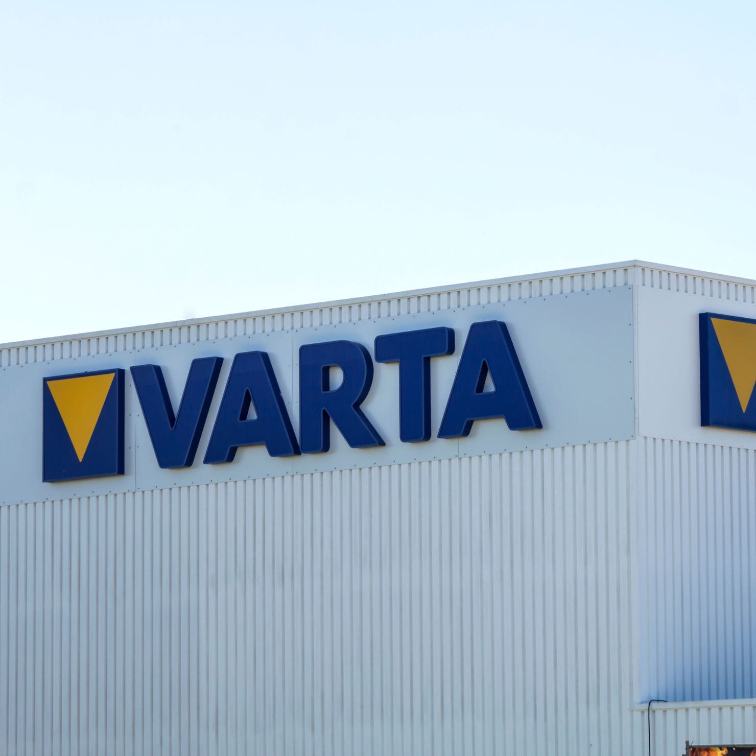varta-batterie-hersteller-gebäude_header