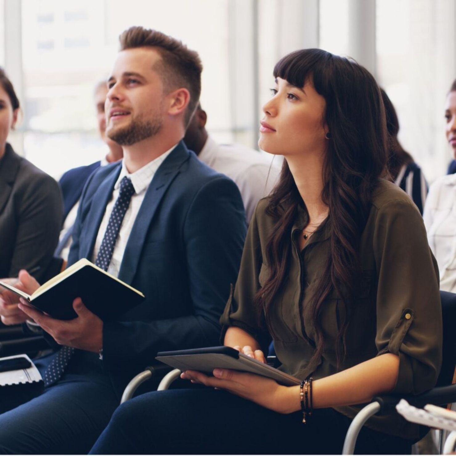 frau_seminar_zuhoeren_rs