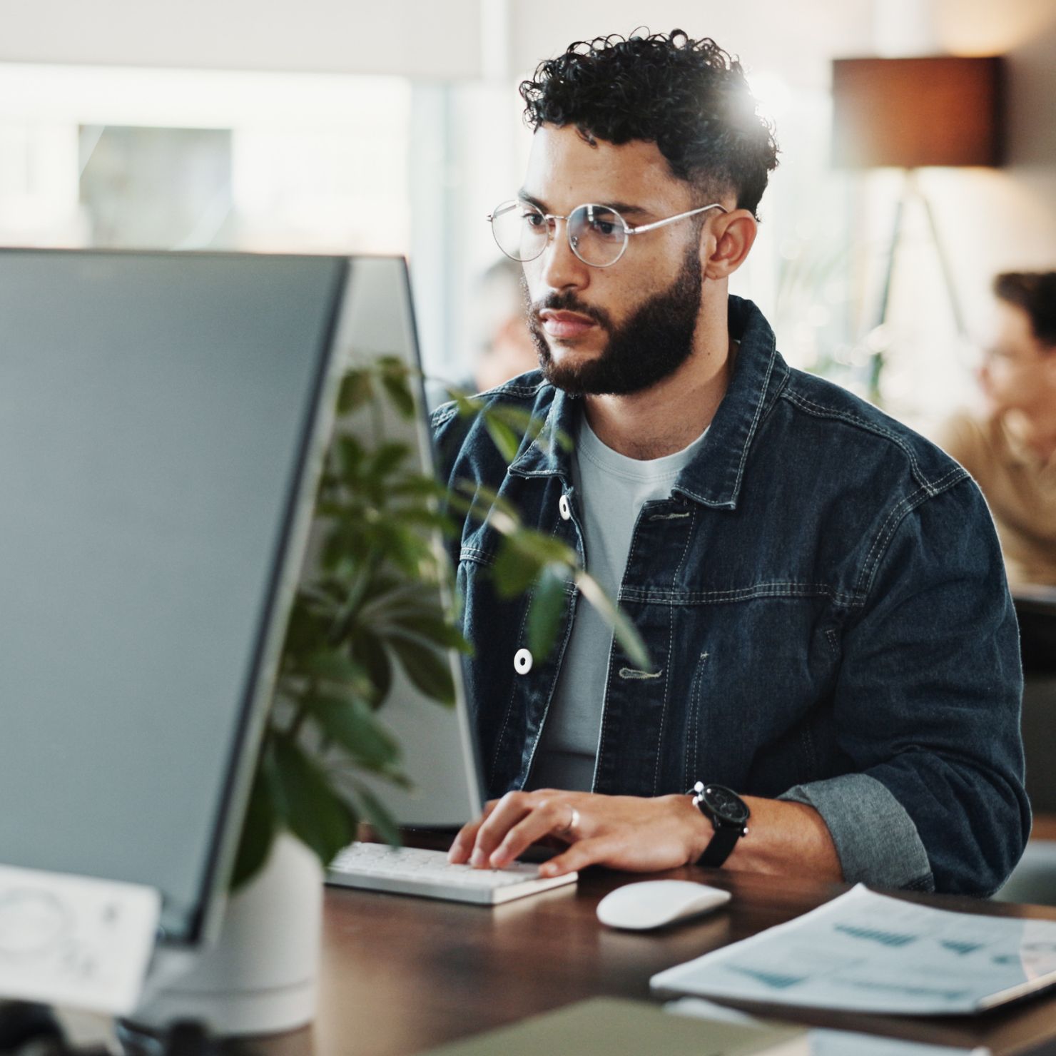 mann_computer_arbeiten_rs