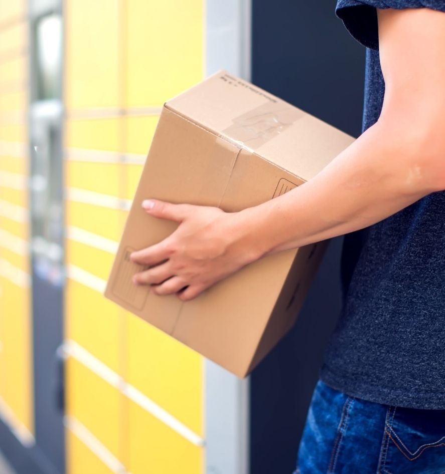 Gefälschte DHL-Paketbenachrichtigungen werden häufig für Phishing- und Malspam-Angriffe genutzt, um Nutzer zum Download von Schadsoftware zu verleiten.